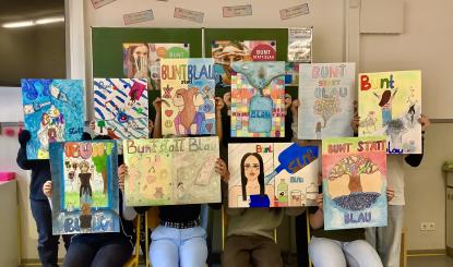Bunt statt Blau